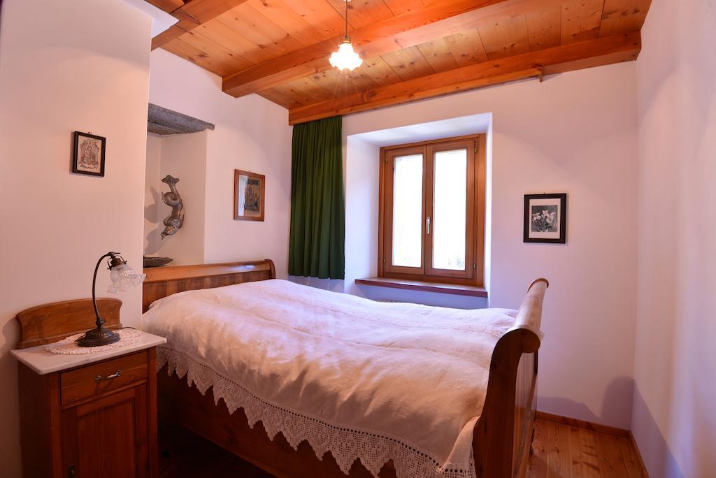 Bed And Breakfast Da Kaethy Agriturismo Grono Habitación foto